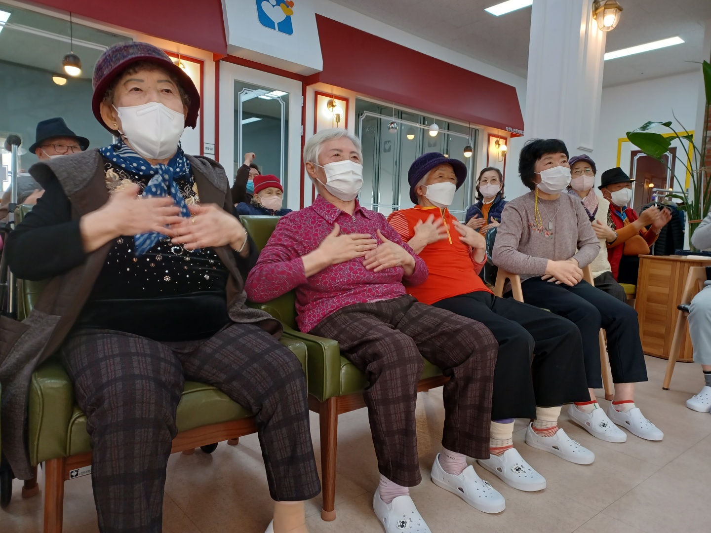 /user/d/dasanocs/editor/2212/3b25c06cc9afb94c4006222530c9a530_1670985438_5621.jpg 이미지크게보기
