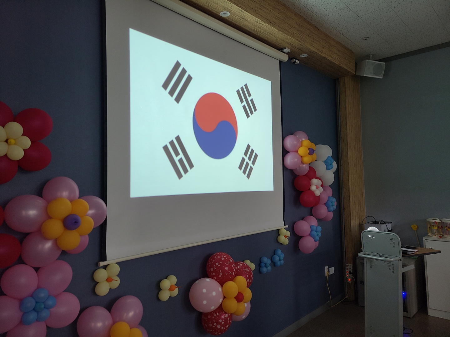 /user/d/dasanocs/editor/2212/6485f72ba021bf5844172ed644bf82d0_1671171450_8408.jpg 이미지크게보기