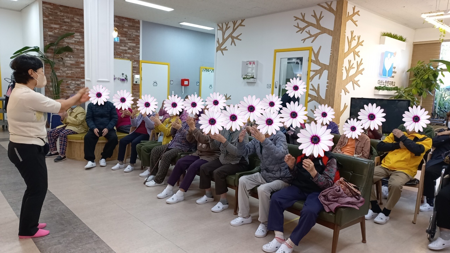 /user/d/dasanocs/editor/2310/3e6e94a6f02a684fbb57f4d56a5236b1_1697613288_1443.jpg 이미지크게보기