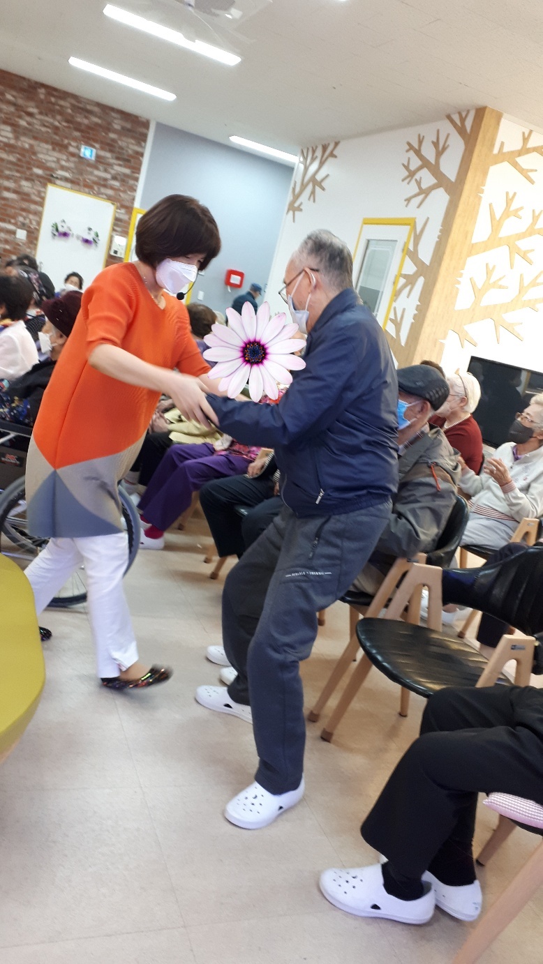 /user/d/dasanocs/editor/2310/e7b16a23a7342774245652ba07bc4e4d_1697079376_0083.jpg 이미지크게보기