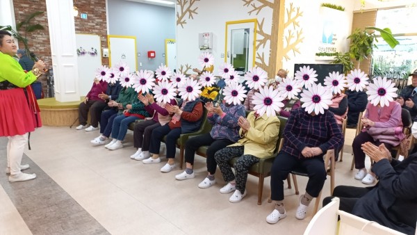 thumb1c21fc9a3c32def74f44fdfd6e6dbc56_1698385812_5077.jpg