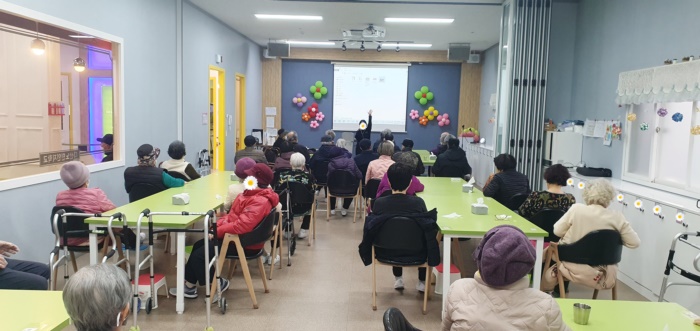 /user/d/dasanocs/editor/2403/63590806619e01814d876b99d100f06c_1711010194_5057.jpg 이미지크게보기