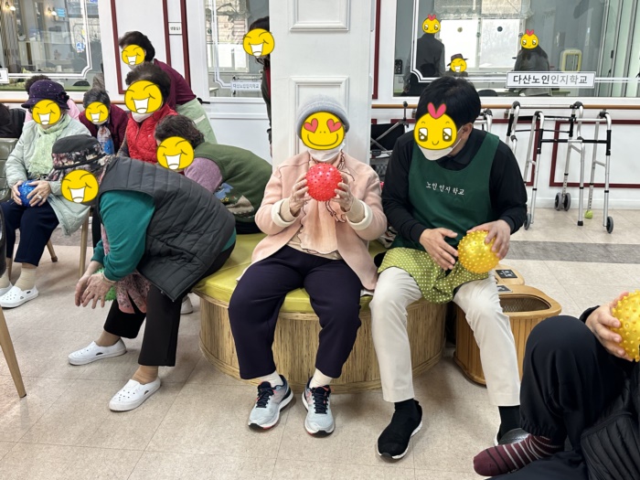 /user/d/dasanocs/editor/2404/55d0604eda08a2411315c96479717b18_1712885062_1978.jpg 이미지크게보기